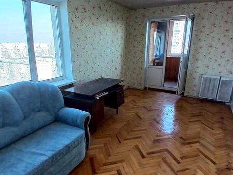 квартира за адресою Ореста Левицького вул. (Академіка Курчатова), 11