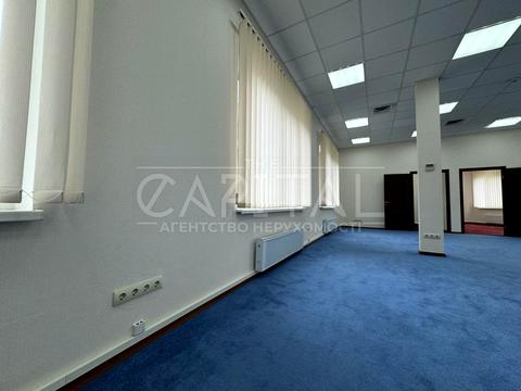 комерційна за адресою вул. Казарменна, 4г