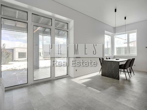 будинок за адресою Вишнева вул.