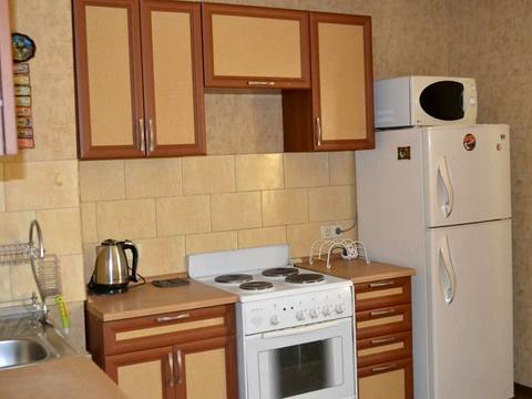 квартира за адресою Дарницький бульв., 10