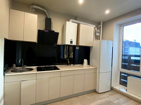 квартира по адресу Героев Небесной Сотни просп., 18/2