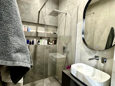 квартира за адресою Кулишівська вул. (Сергія Лазо), 18