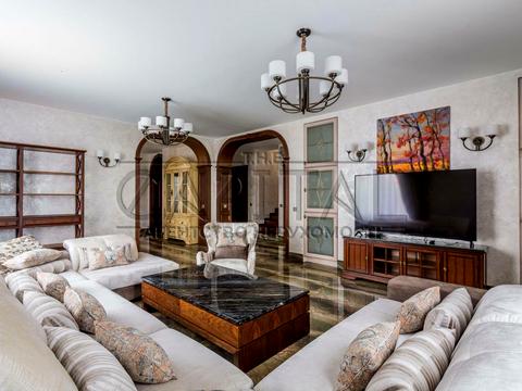 будинок за адресою Плютовська вул.