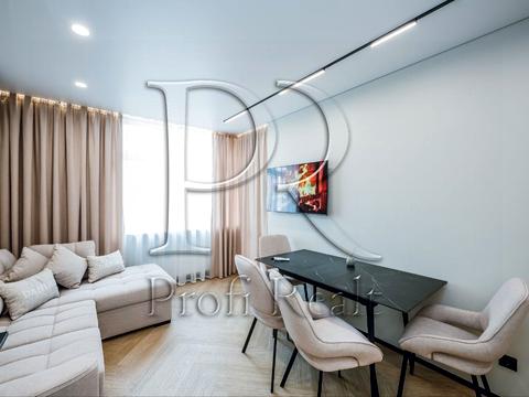 квартира по адресу Родини Крістерів ул., 14-В