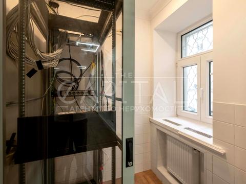 комерційна за адресою Кловський узвіз, 7a