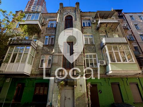 комерційна за адресою Саксаганського вул., 129-Б
