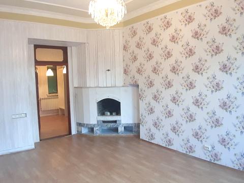 комерційна за адресою Межигірська вул., 22