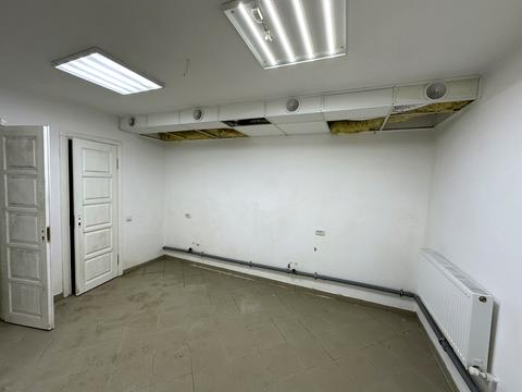 комерційна за адресою Агатангела Кримського вул., 5