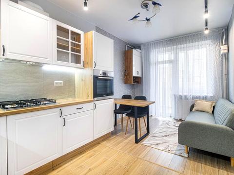 квартира за адресою Антонича, 5б