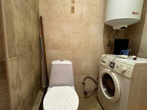 квартира за адресою Ніла Армстронга вул. (Казакова), 4