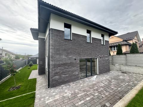 будинок за адресою Олега Кошового