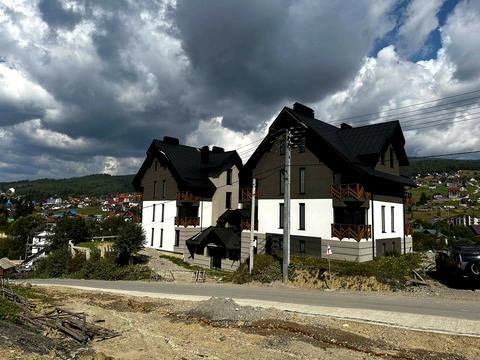 комерційна за адресою прелуки, 1