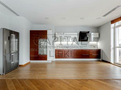 квартира за адресою Андрія Верхогляда вул. (Михайла Драгомирова), 5