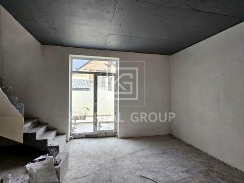 дом по адресу Українська ул.