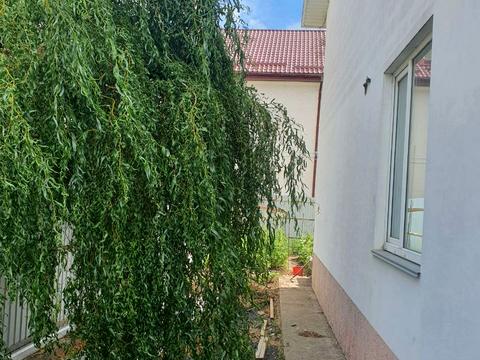 будинок за адресою Лабораторна вул., 1
