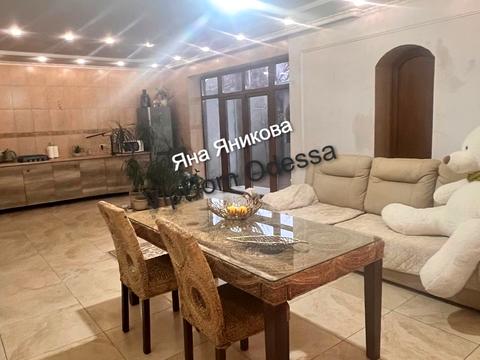будинок за адресою Таїровська вул.