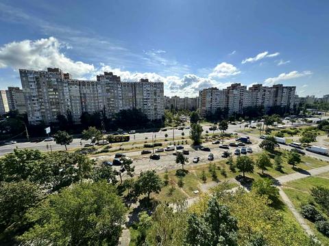 квартира по адресу Червоной Калины просп. (Владимира Маяковского), 69