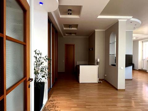 квартира за адресою Київ, Анни Ахматової вул., 47