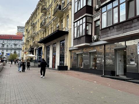 квартира за адресою Басейна вул., 3