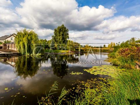 будинок за адресою світанкова, 10