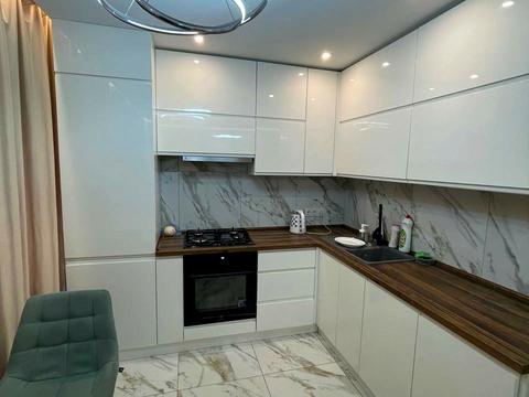 квартира по адресу Менахем-Мендл Шнеерсона ул. (Мініна), 3