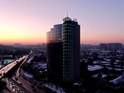 комерційна за адресою Степана Бандери просп. (Московський), 9б