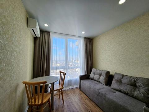 квартира за адресою Олега Мудрака вул. (Генерала Наумова), 1-Б