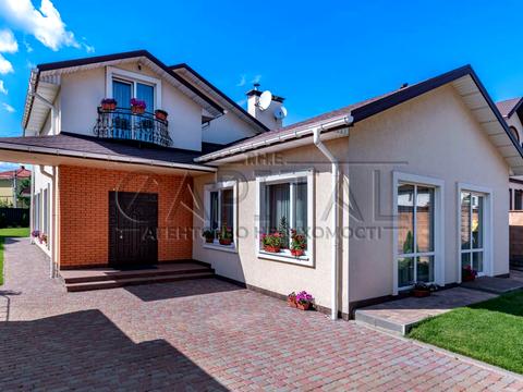 будинок за адресою Андріївська вул., 8