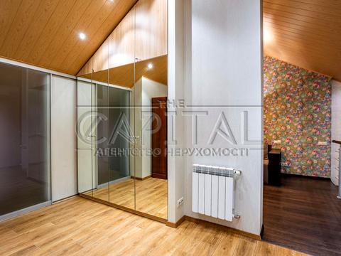 квартира за адресою Регенераторна вул., 4