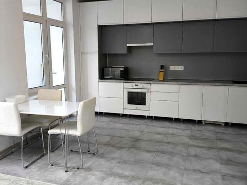 квартира за адресою Драгоманова вул., 10