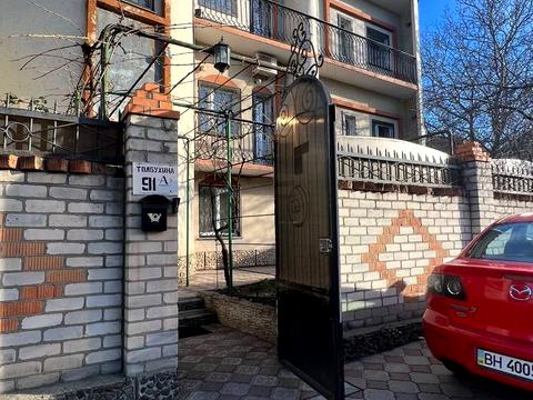 будинок за адресою Георгія Липського вул. (Толбухіна)