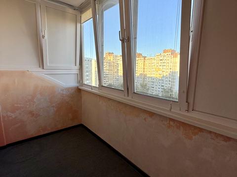 квартира за адресою Ревуцького вул., 18-А