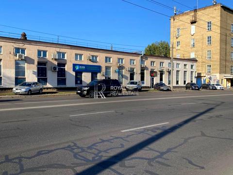 комерційна за адресою Лугова вул., 1