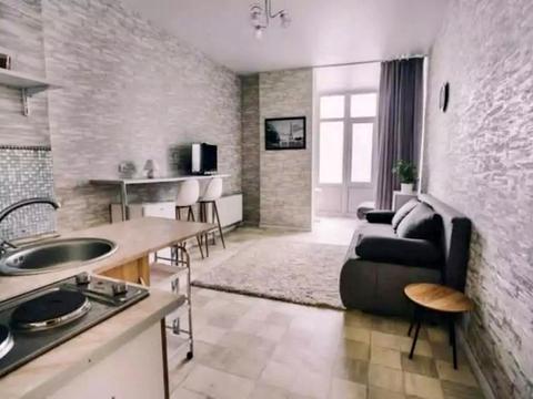 квартира за адресою Євгена Коновальця вул. (Щорса), 36-Е