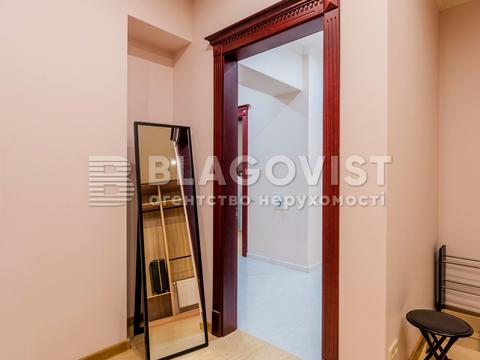 будинок за адресою Анатолія Солов'яненка вул.