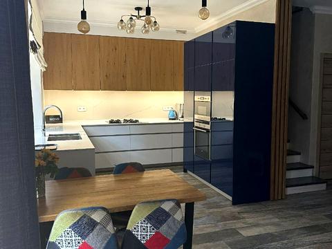 будинок за адресою Миколи Будника пров.