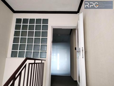 комерційна за адресою Музейний пров., 4