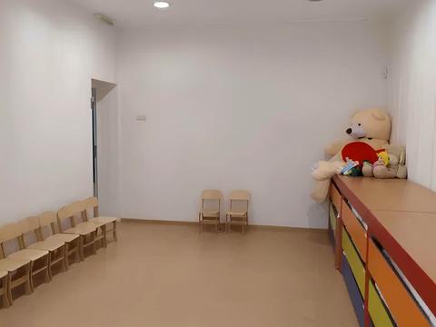 комерційна за адресою Генерала Шаповала вул. (Механізаторів), 2б
