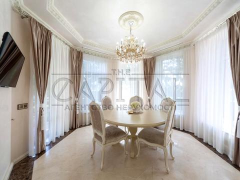 дом по адресу Велика Набережна, 13