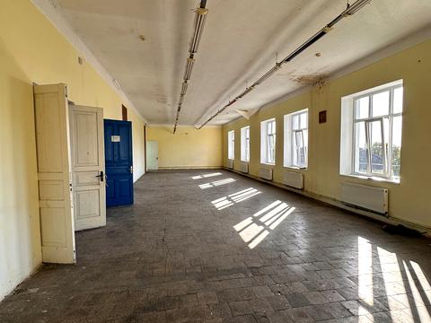 коммерческая по адресу Центральна ул., 8