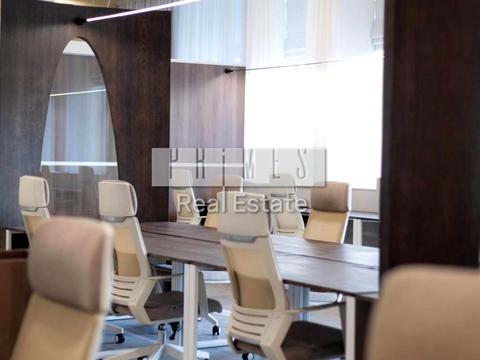 комерційна за адресою Богдана Хмельницького вул., 72