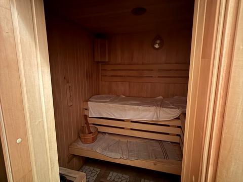 будинок за адресою Хутірська вул. (Жовтнева), 12