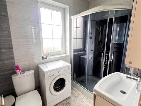 будинок за адресою Бандери, 56