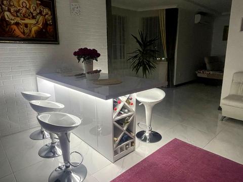 будинок за адресою с. Біла Криниця, Центральна