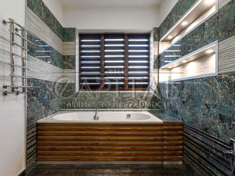 будинок за адресою Квітки Цісик вул. (Гамарника), 999