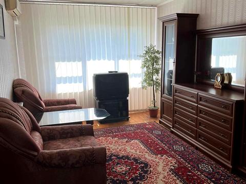 квартира за адресою тополь 1, 3