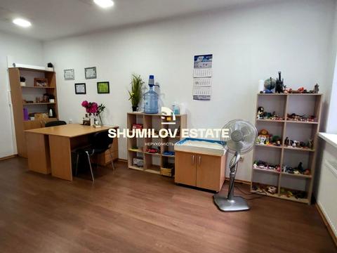 комерційна за адресою Героїв УПА вул., 68