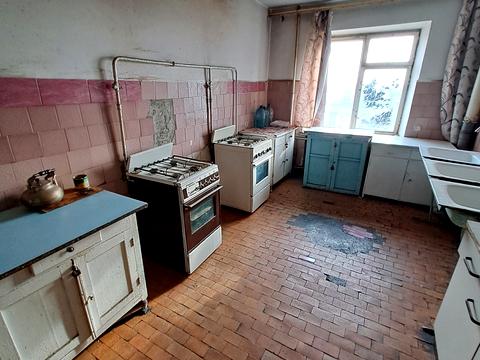 кімната за адресою Шкільна вул. (Героїв Сталінграда), 8