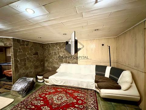 квартира за адресою Скарбова вул. (Сергія Єсеніна), 9