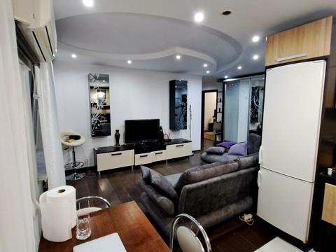 квартира за адресою вул. Лазурна, 4